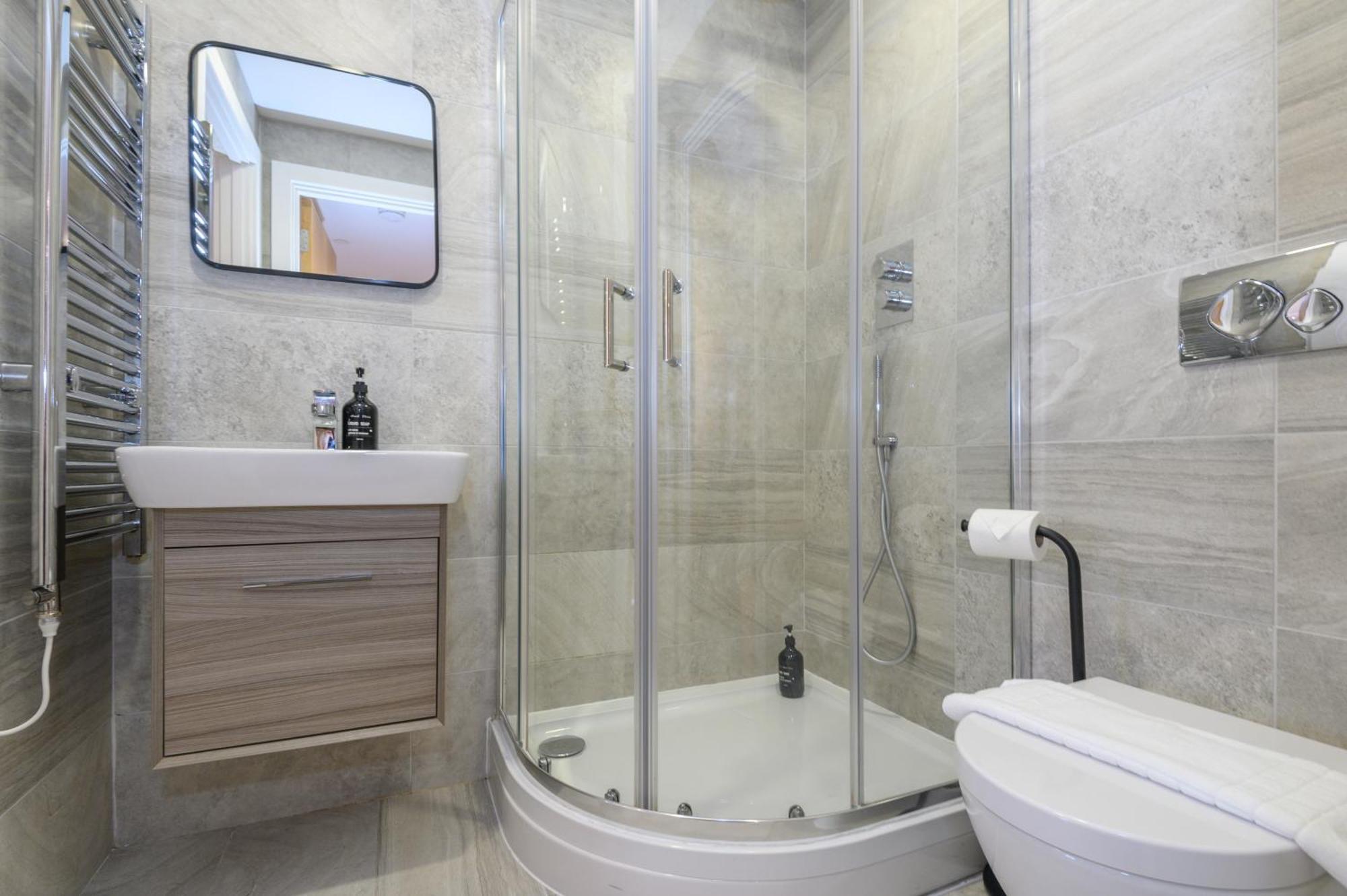 Appartamento Superb 2 Bed With 2 En-suite - Centre With Underground Parking Leeds (West Yorkshire)